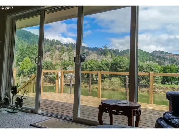 Mapleton, OR 97453,87995 RIVER VIEW AVE