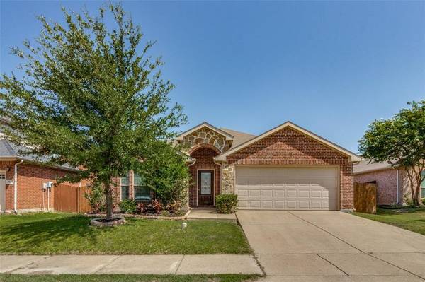 2034 Wellington Point, Heartland, TX 75126