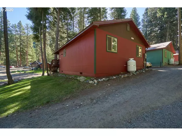 Wallowa Lake, OR 97846,84681 PONDEROSA LN ##9