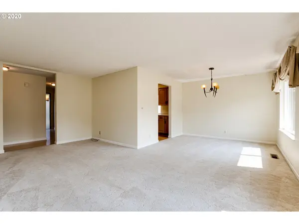 Eugene, OR 97405,3811 KEVINGTON AVE