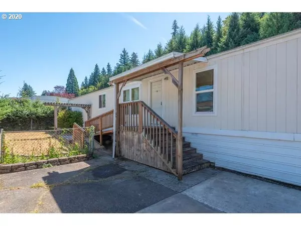 Sandy, OR 97055,17655 SE Bluff RD #82