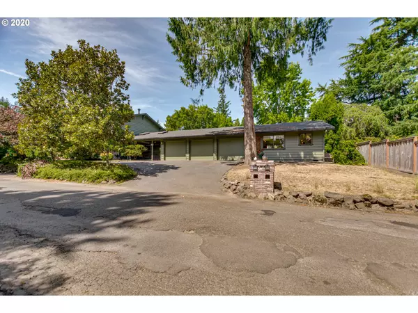 Lake Oswego, OR 97034,13745 CAMEO CT