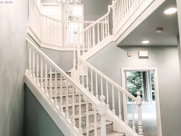 Eugene, OR 97405,1785 CAMEO DR