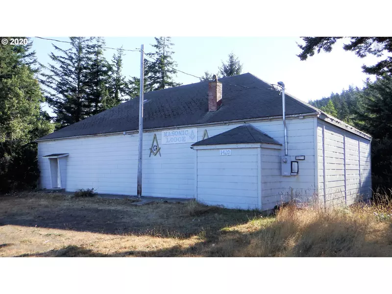 1420 TICHENOR AVE, Port Orford, OR 97465