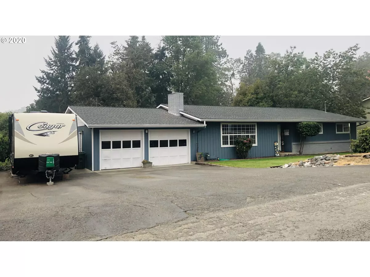 Myrtle Creek, OR 97457,918 NE LILLIAN ST