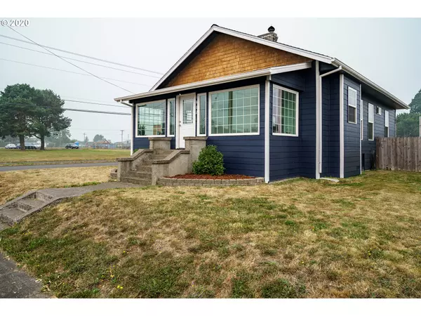 1802 8TH ST, Tillamook, OR 97141