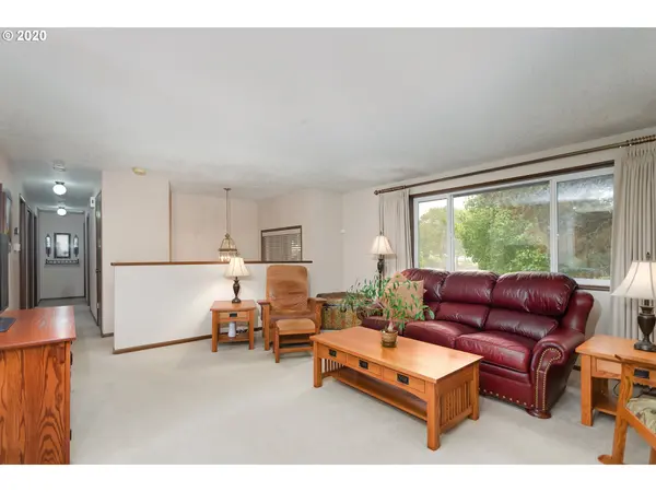 12635 SW GALLOWAY CT, Beaverton, OR 97008