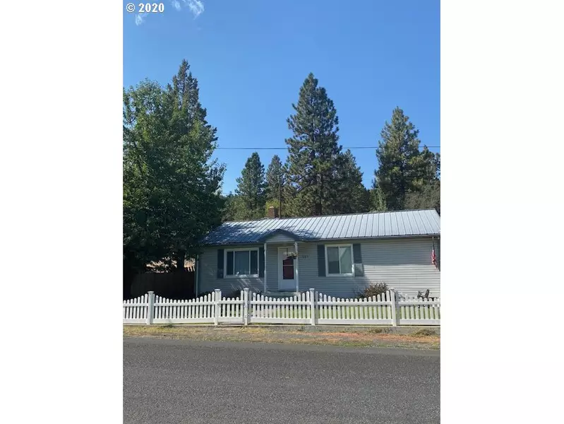 227 N HUMBOLT ST, Canyon City, OR 97820