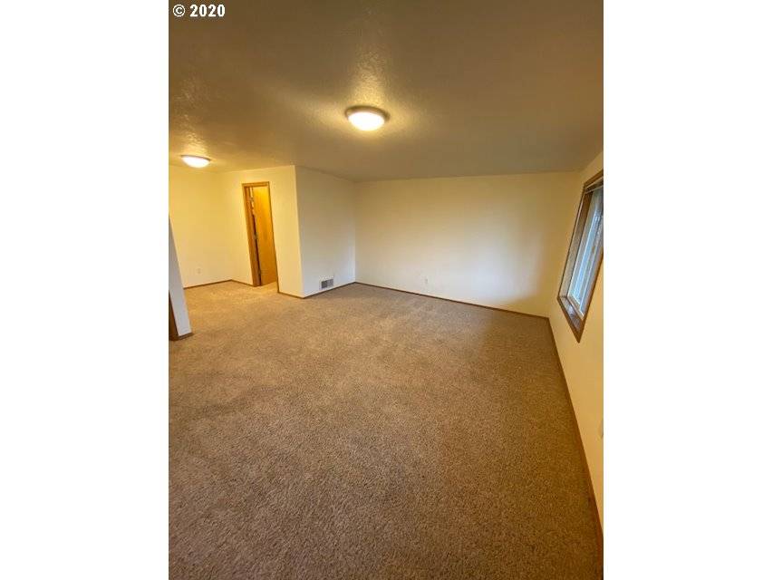 Garibaldi, OR 97118,1305 ACACIA AVE