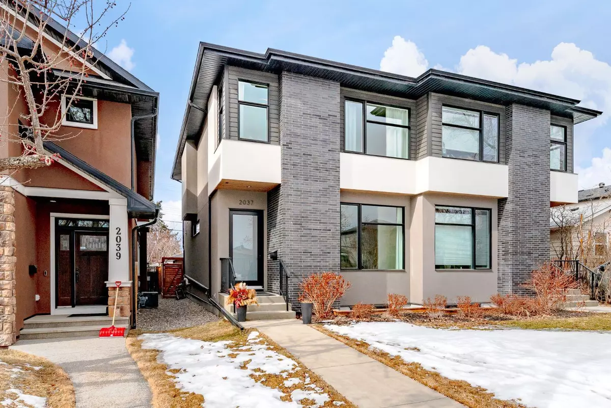 Calgary, AB T3E 2S7,2037 33 ST SW