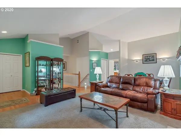 Gresham, OR 97080,878 SE WENDY LN