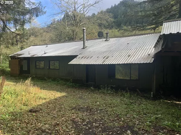 17005 TRASK RIVER RD, Tillamook, OR 97141