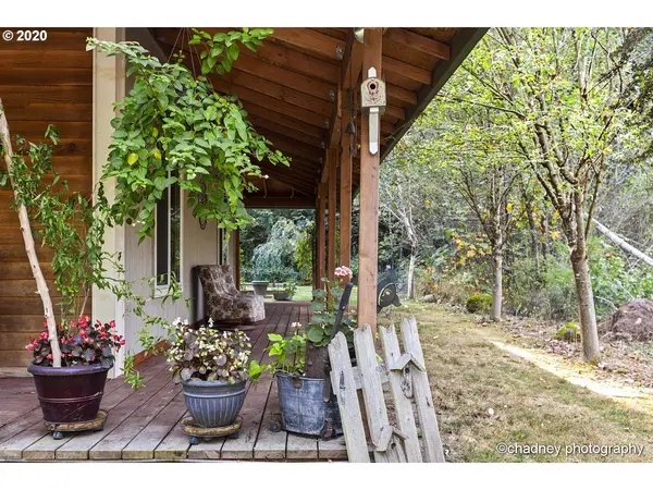 Sandy, OR 97055,54900 E SHADY LN