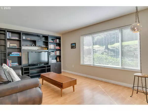 Tualatin, OR 97062,7147 SW SAGERT ST #104