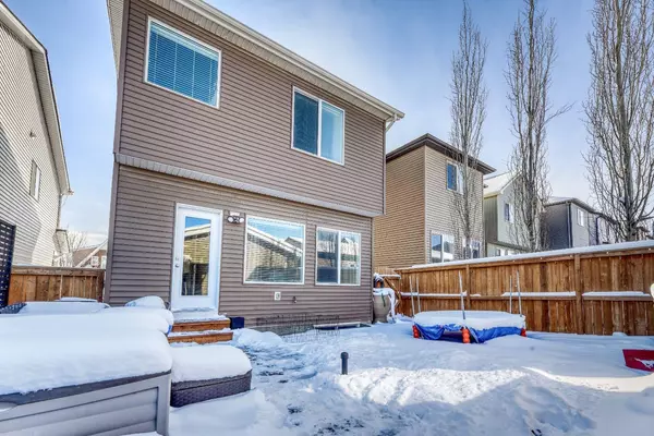 Calgary, AB T3R 0M6,14 Nolanfield LN NW