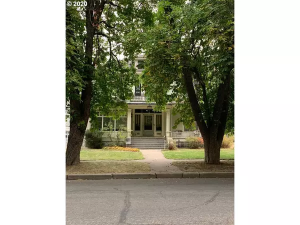 2406 2ND ST, Baker City, OR 97814