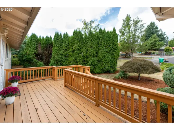 Gresham, OR 97080,366 SW WALLULA CT