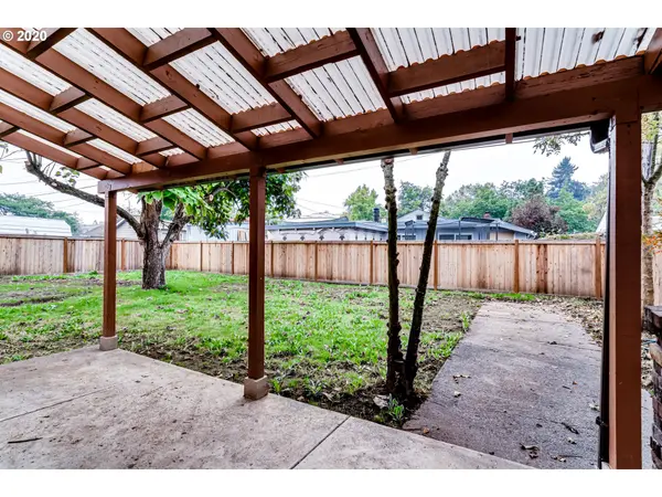 1445 MODOC ST, Springfield, OR 97477