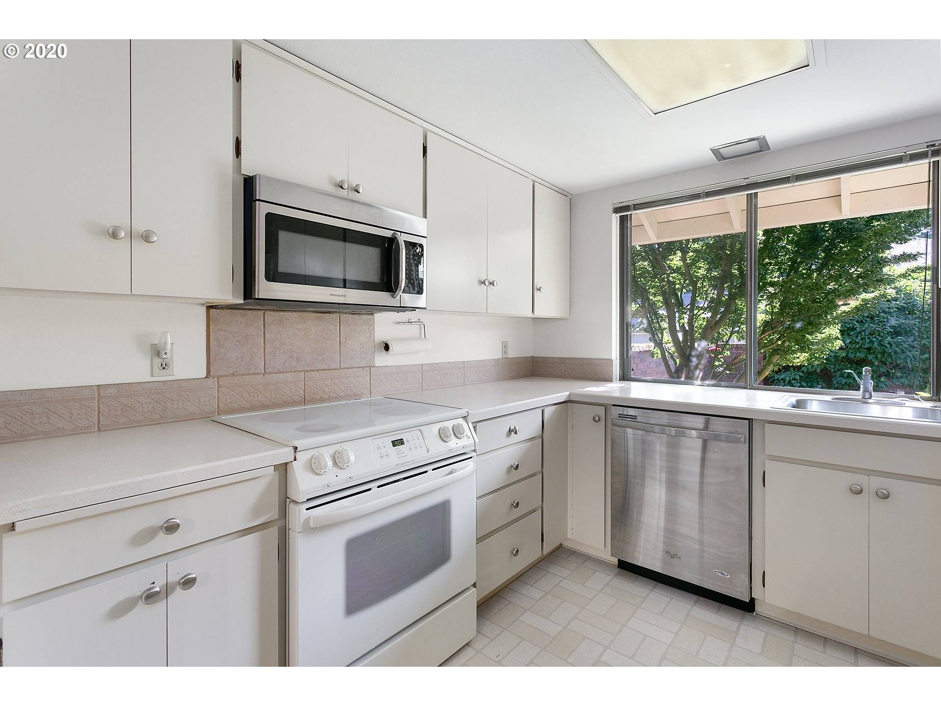 King City, OR 97224,16925 SW MONTEREY LN