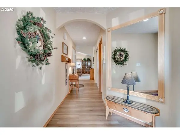 14337 SE TERRITORY DR, Clackamas, OR 97015