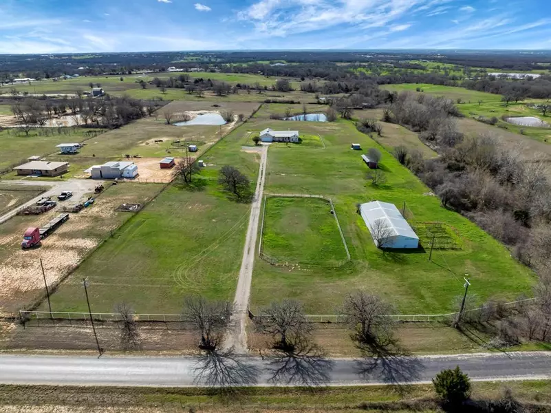 293 County Road 1111, Decatur, TX 76234