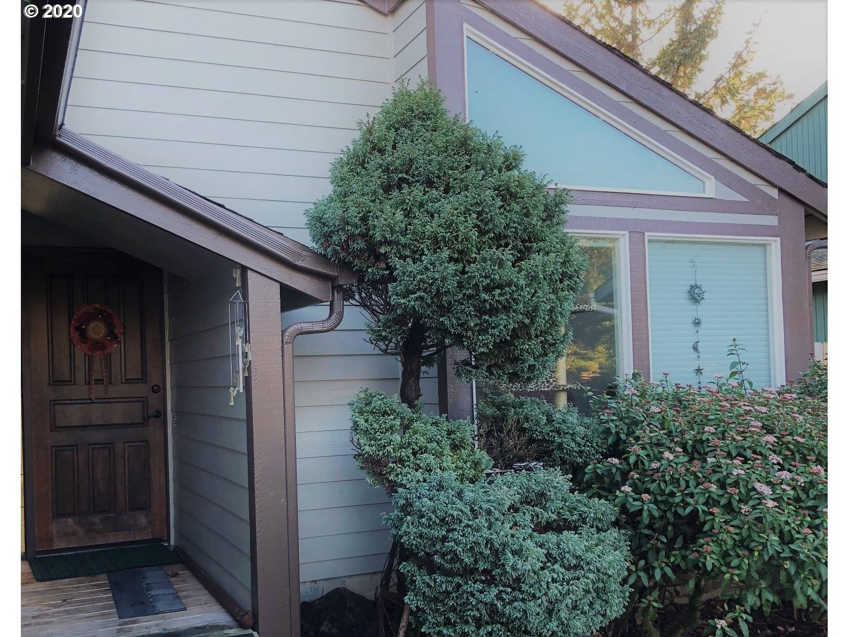 Florence, OR 97439,1040 8TH ST
