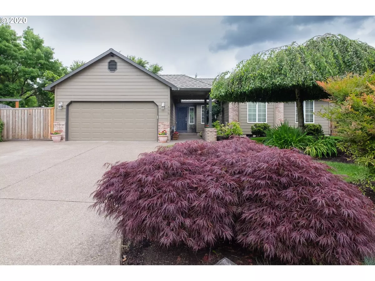 Hillsboro, OR 97124,695 NE ALEXIS CT