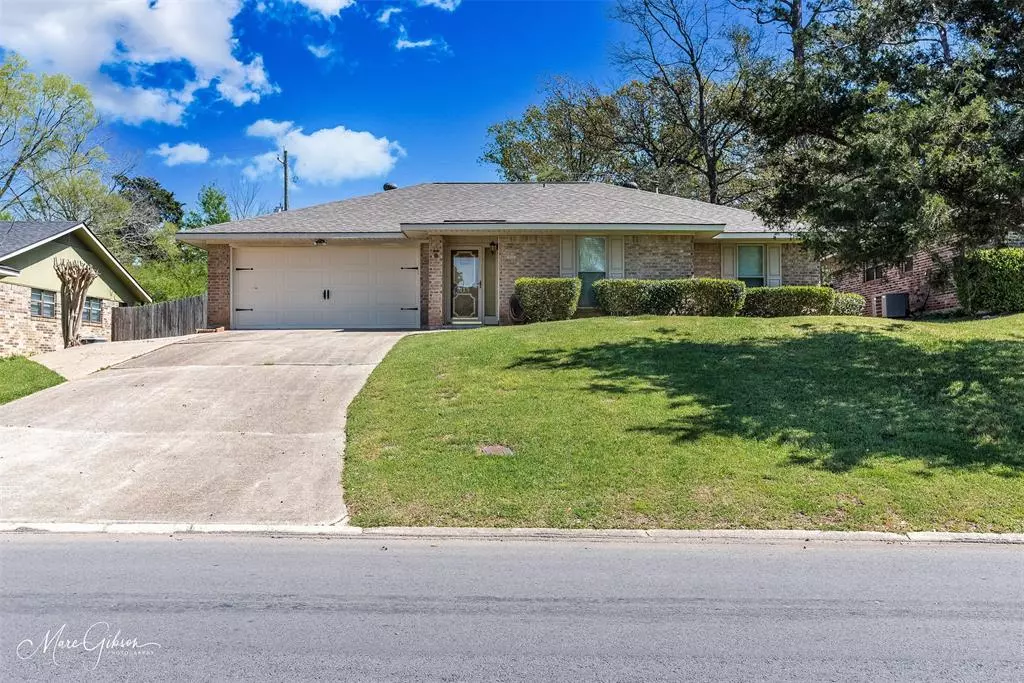 Haughton, LA 71037,915 Villa Lane