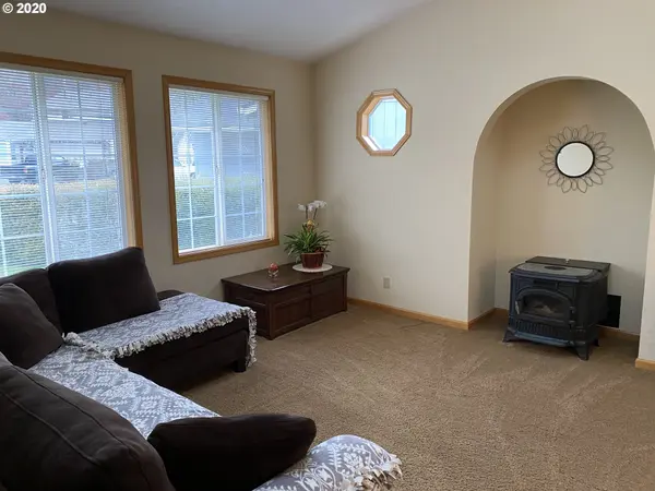 Springfield, OR 97478,7258 A ST