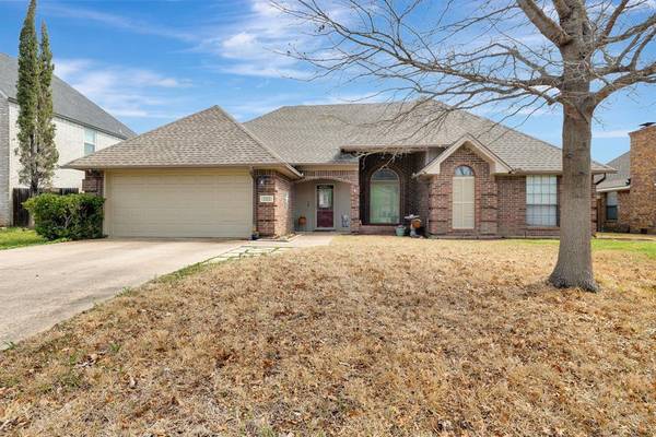 5604 Guadalajara Drive, North Richland Hills, TX 76180