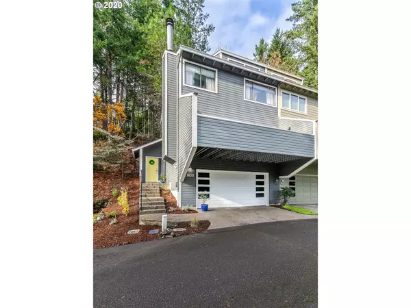 Eugene, OR 97405,903 BROOKSIDE DR