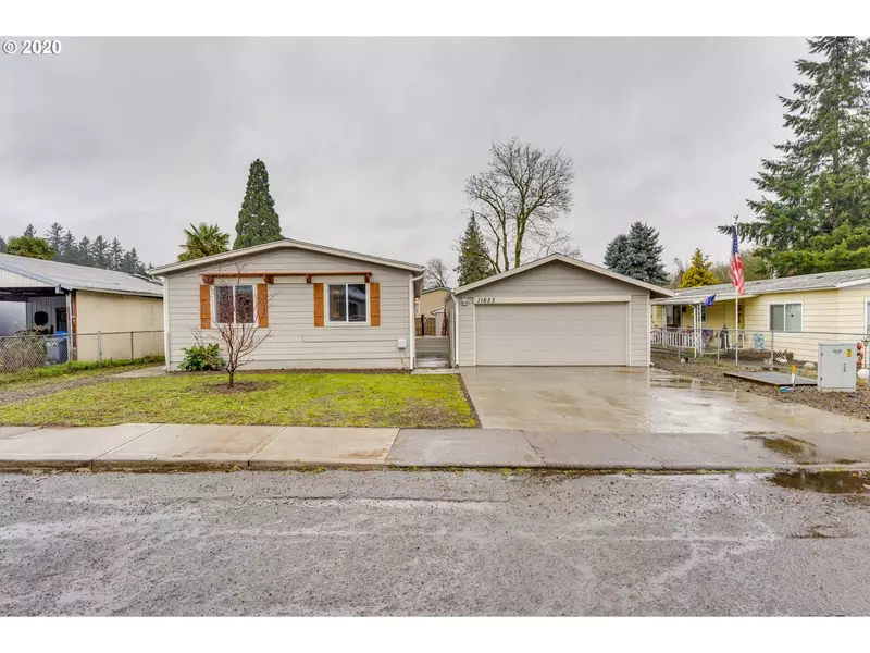 11623 WARBLER LN, Aurora, OR 97002