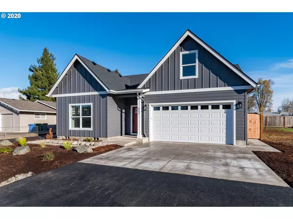 Eugene, OR 97401,557 HONEYSUCKLE LN