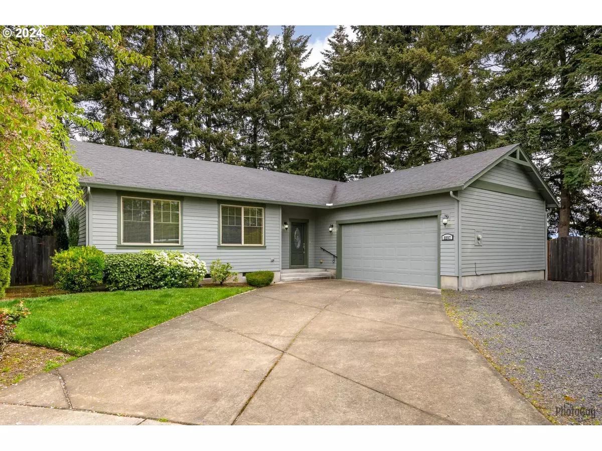 Springfield, OR 97477,2257 CLEAR VUE LN