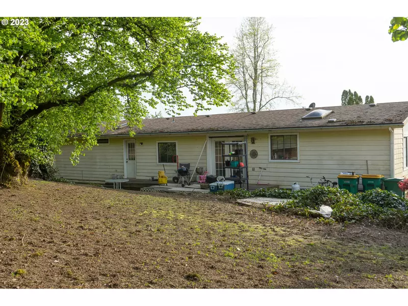 11706 SW SPRING HILL RD, Gaston, OR 97119