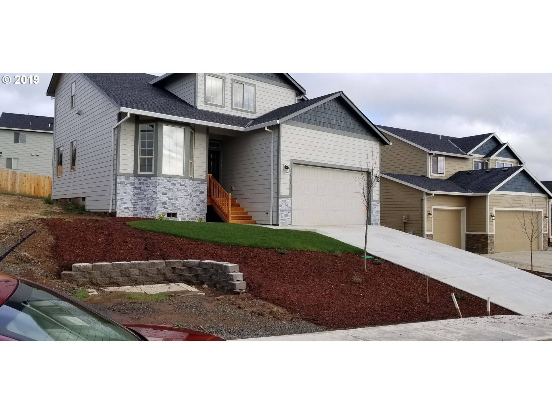 St Helens, OR 97051,35601 Valley View DR