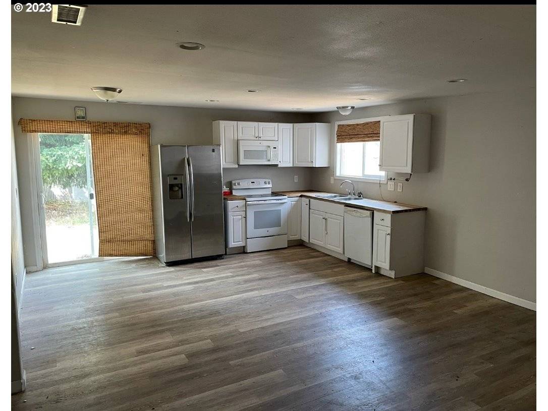 Fairview, OR 97024,20231 NE GLISAN ST
