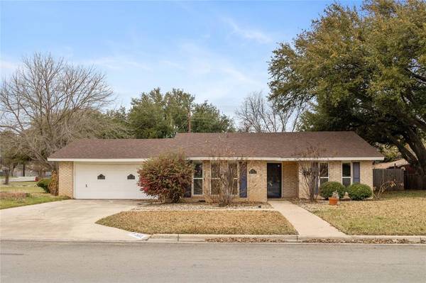 2415 Good Shepherd Drive, Brownwood, TX 76801