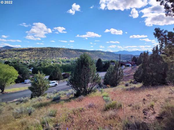 John Day, OR 97845,Charolais Heights #2