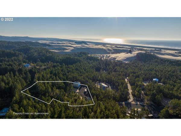 North Bend, OR 97459,280 PACIFIC DUNES DR