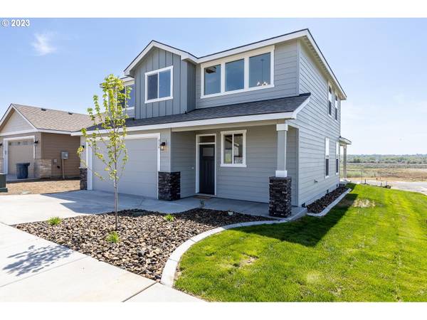 Hermiston, OR 97838,856 E Autumn AVE