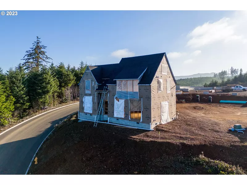 1143 NE Seascape AVE, Depoe Bay, OR 97341