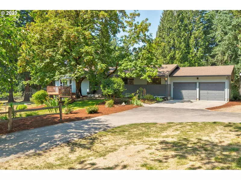 20721 S MAY RD, Oregon City, OR 97045