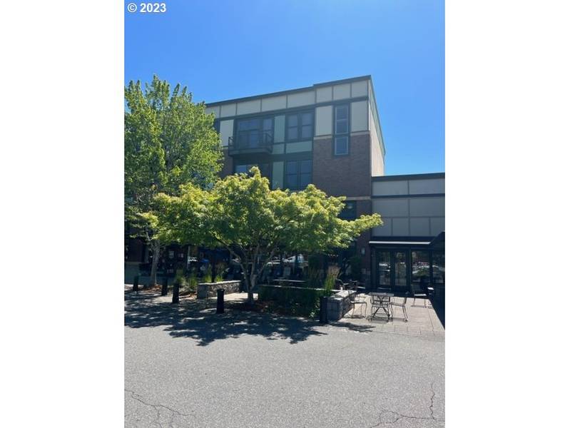 1425 NE 61ST AVE ##207, Hillsboro, OR 97124