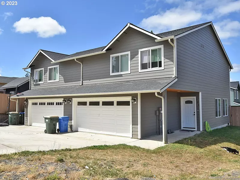 306 OAK ST, Winlock, WA 98596