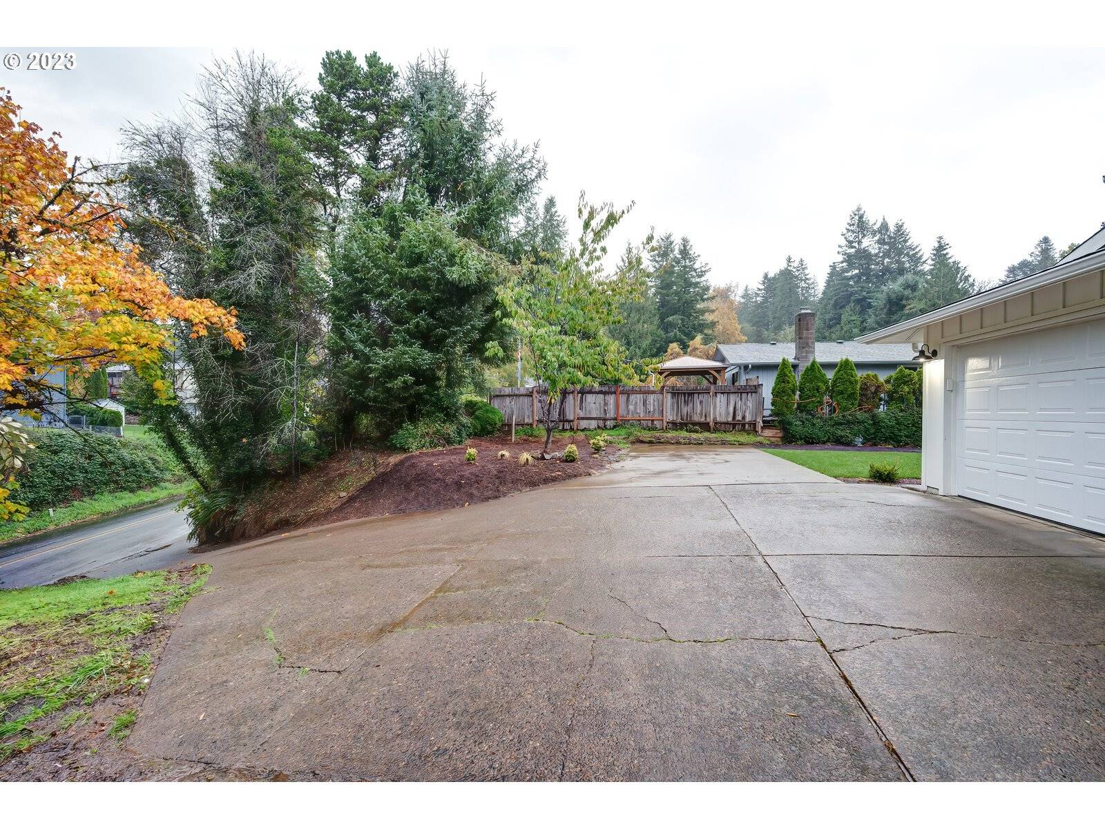 Toledo, OR 97391,1527 SE AMMON RD