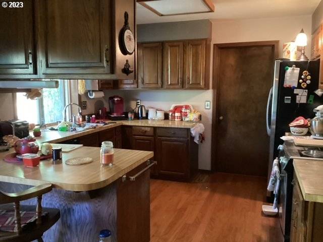 Sheridan, OR 97378,421 NE OAK CT