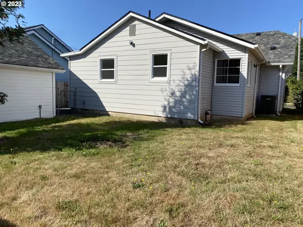 Kelso, WA 98626,1210 N 2ND AVE