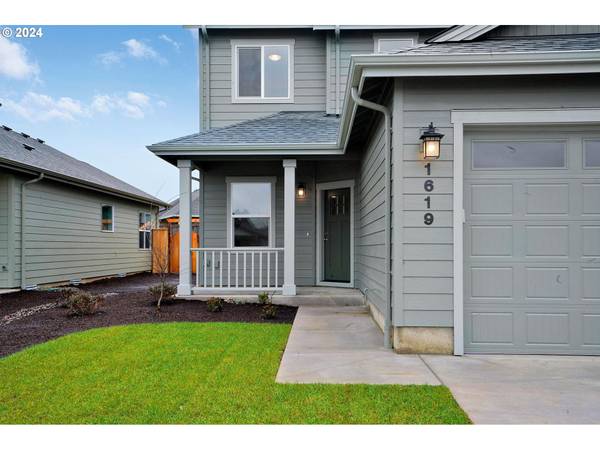 Dallas, OR 97338,1619 SE Salmonberry ST #18