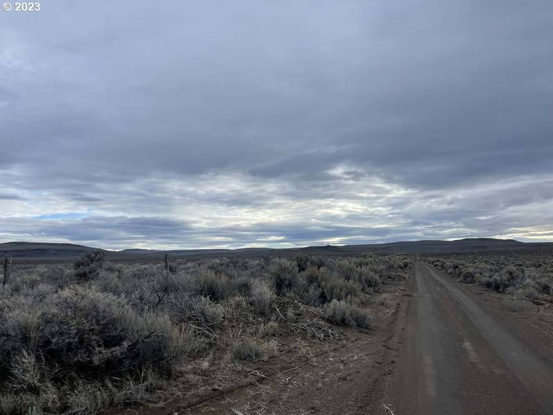 Christmas Valley HWY #1300, Christmas Valley, OR 97641